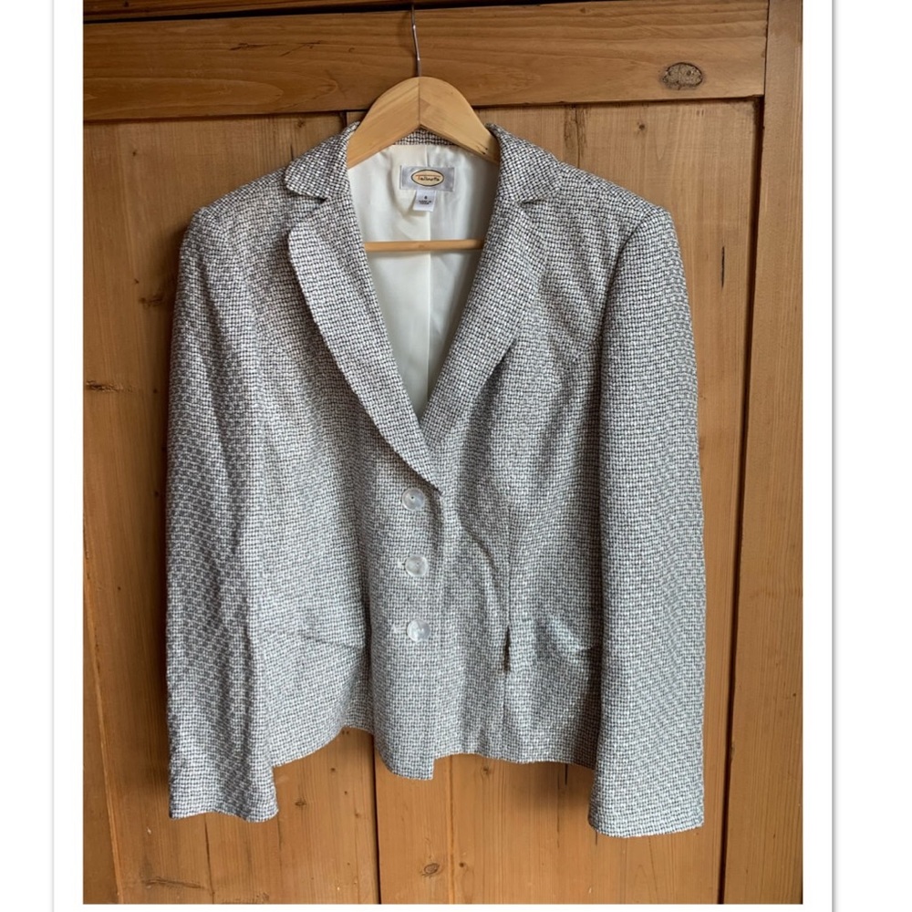 Black & white Talbots dress jacket size 6